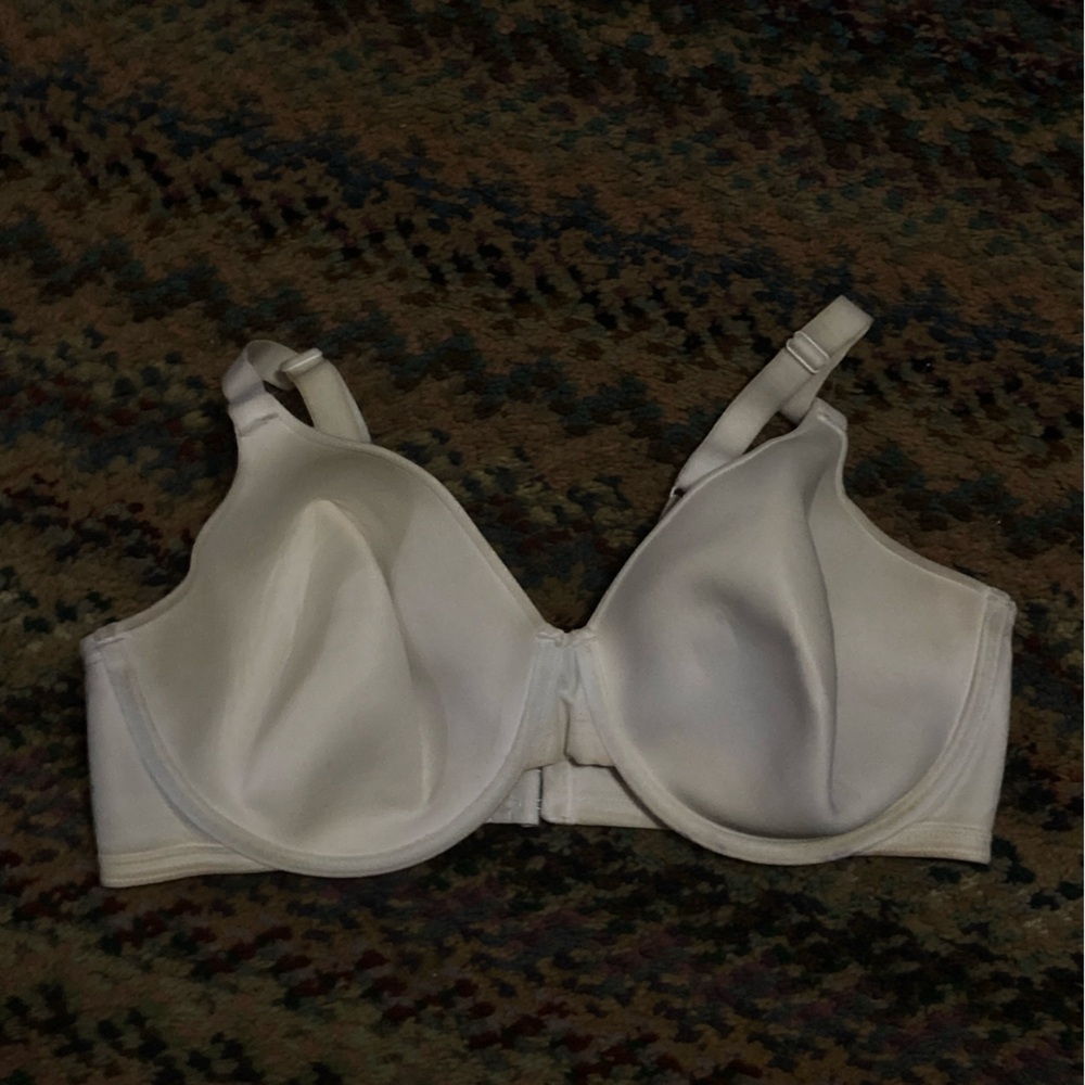 Vanity Fair Cream Underwire Bra